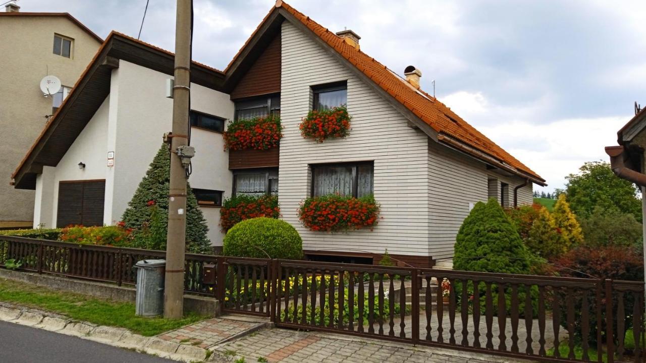 Apartman 6 Km Od Centra Banskej Bystrice Bańska Bystrzyca Zewnętrze zdjęcie
